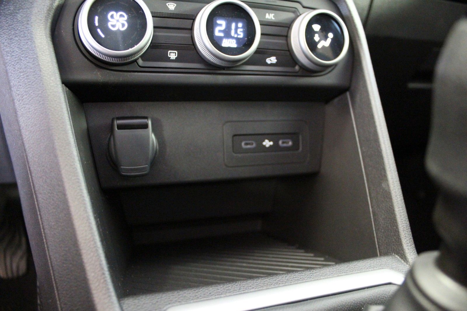 Fahrzeugabbildung Dacia Jogger TCe 110Expression MY26 *Winterp.*