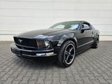 Ford Mustang V6 Schalter | Leder | Klima | Tempomat - Ford Mustang aus 2006: V6