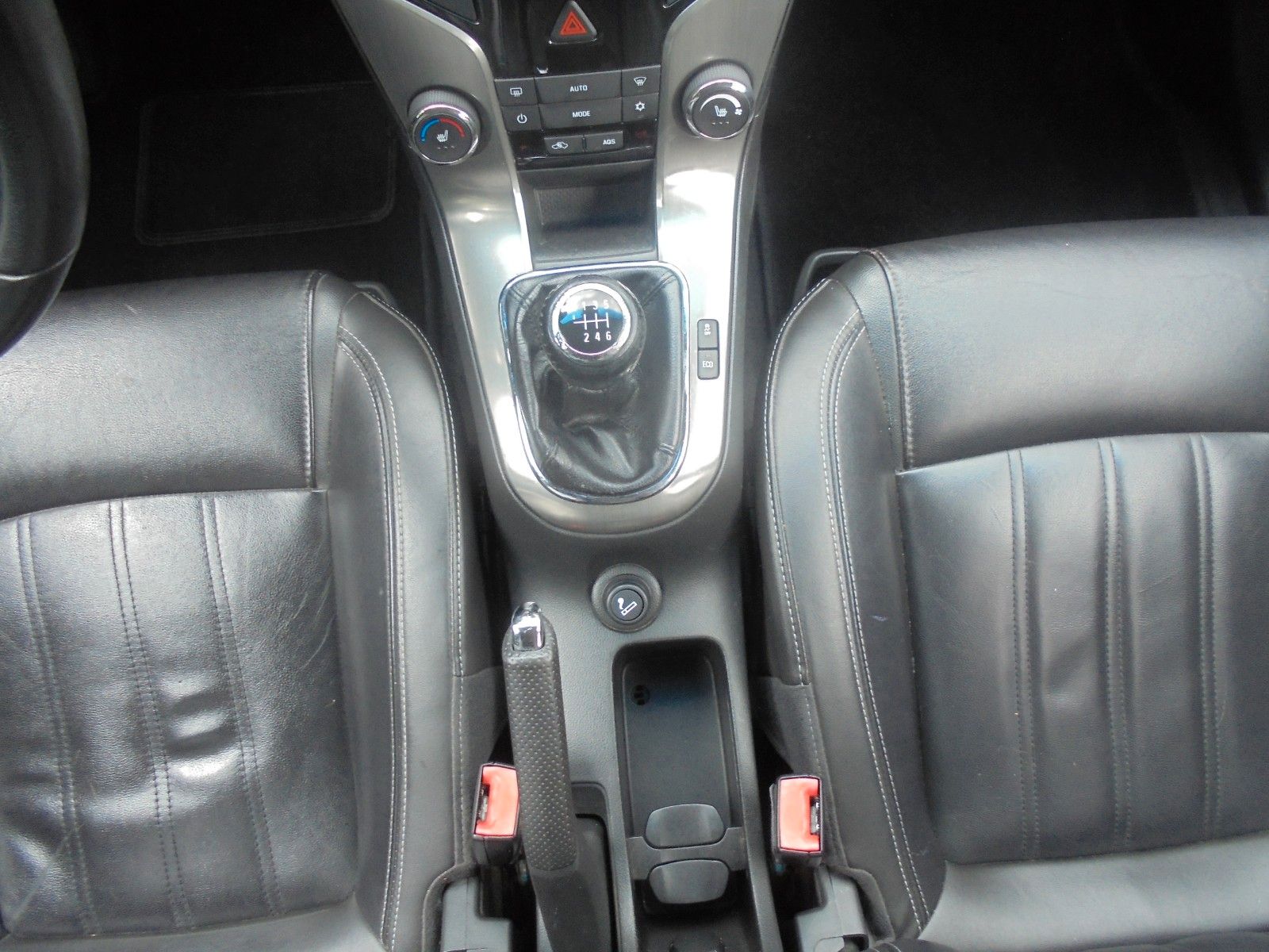 Fahrzeugabbildung Chevrolet Cruze Station Wagon/8Fachbereift/Vollausstattung