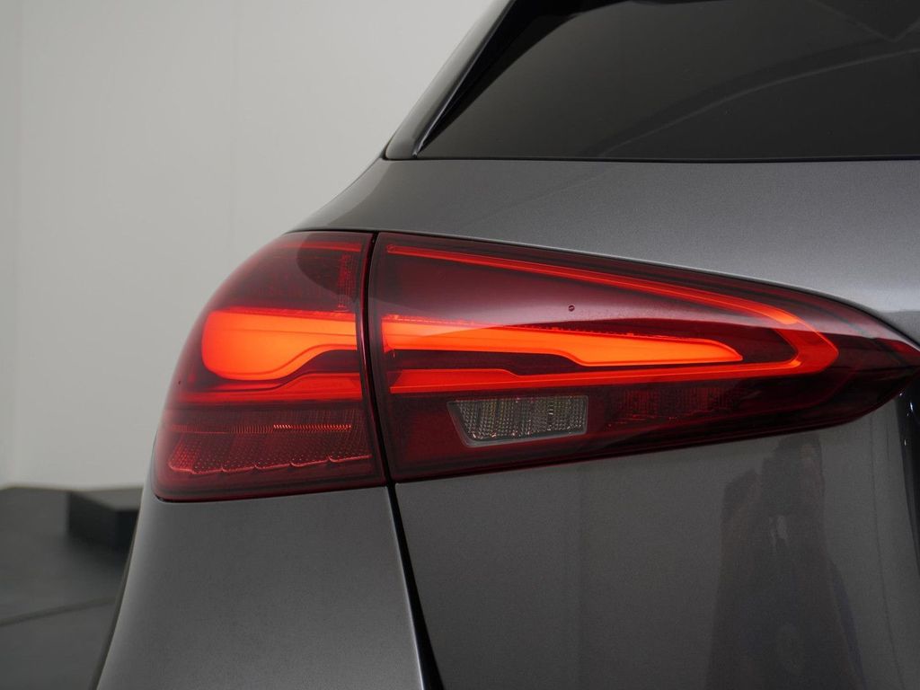 Mercedes-Benz A 180 Star Edition AMG Line | Voorstoelen Verwar