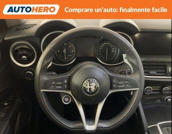 Alfa-Romeo Stelvio - 12