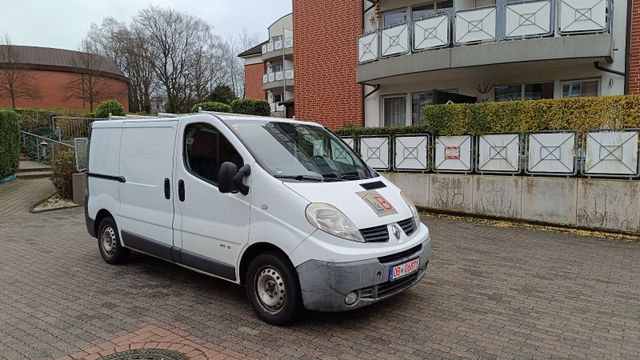 Renault Trafic Kasten L1H1 2,7t Einrichtung TÜV 05/2026