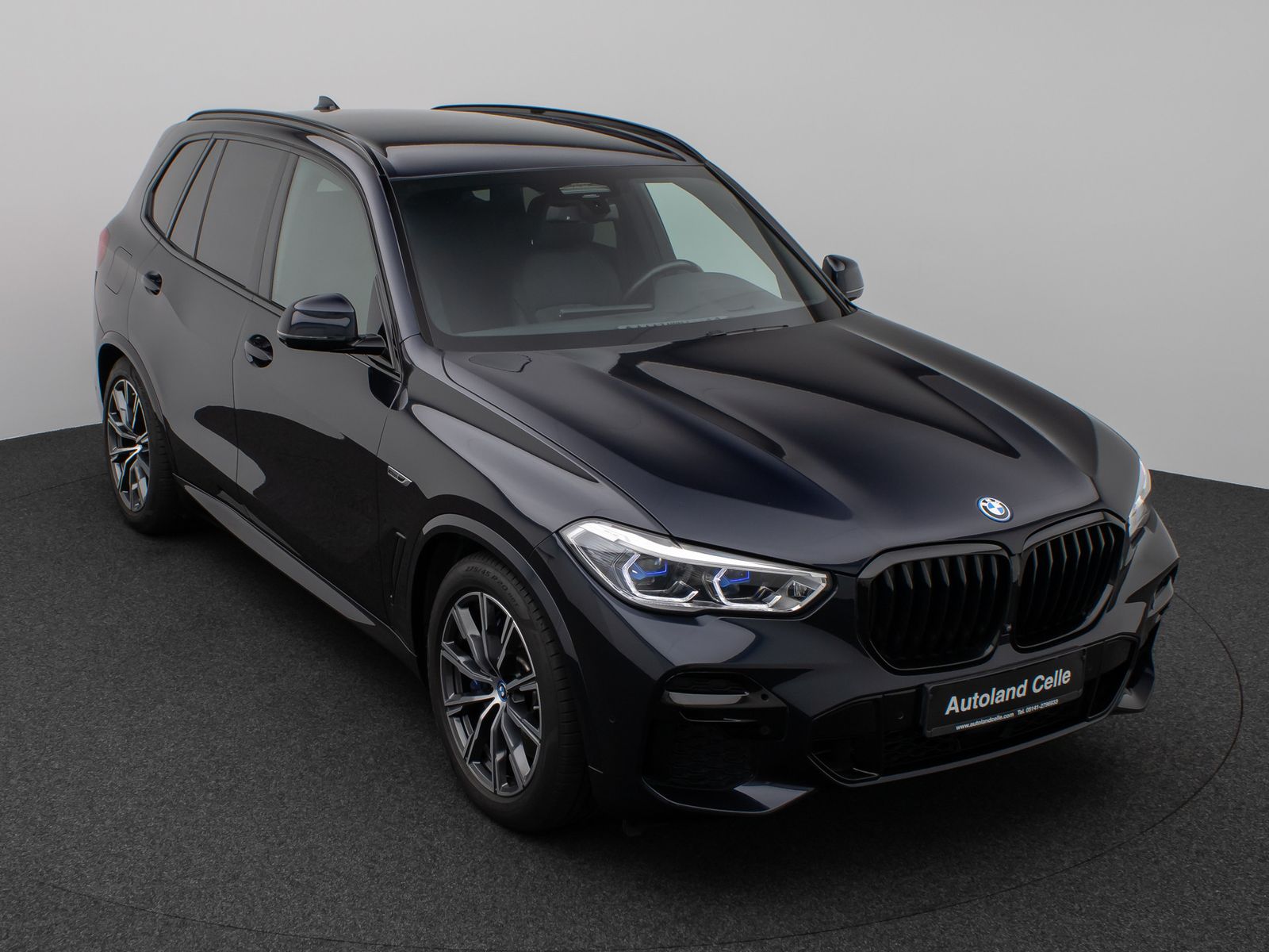 Fahrzeugabbildung BMW X5 xD45e M Sport Laser 360°HUD DAB HiFi SoftClos