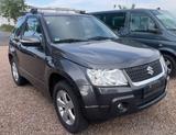 Suzuki Grand Vitara 1.9 DDIS 4x4/-AHK/-Klima - Suzuki Grand Vitara mit Diesel-Antrieb: Geländewagen