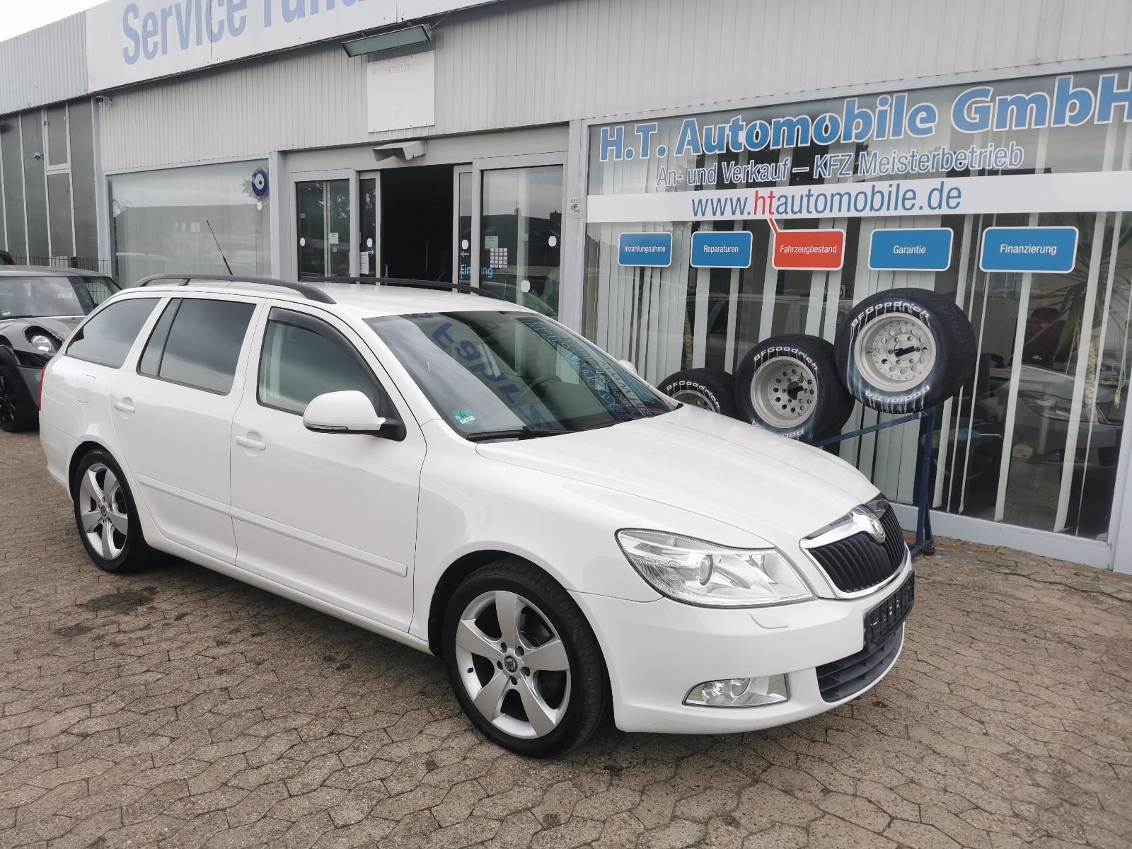 Skoda Octavia Combi Elegance-Klima-Xenon-PDC