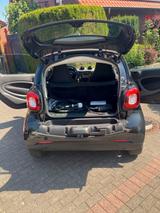 Smart ForTwo coupé 60kW EQ Batterie - - Smart aus 2021