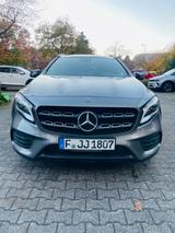 Mercedes-Benz GLA 250 DCT -AMG*NIGHTPAKET*LED*AHK*SCHECKHEFT* - Mercedes GLA-Klasse in Frankfurt