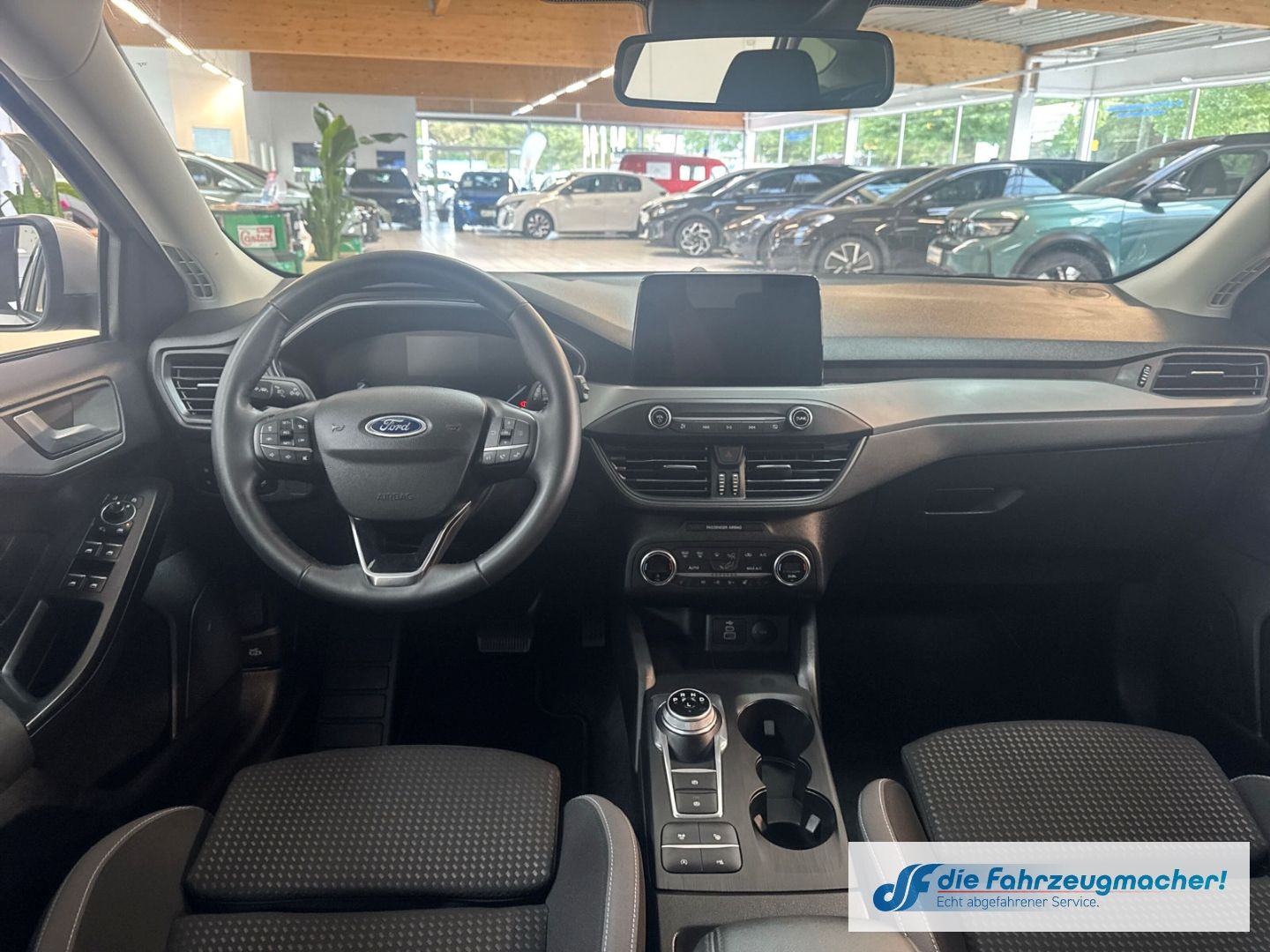 Fahrzeugabbildung Ford Focus Turnier Cool & Connect Navi LED Apple CarP
