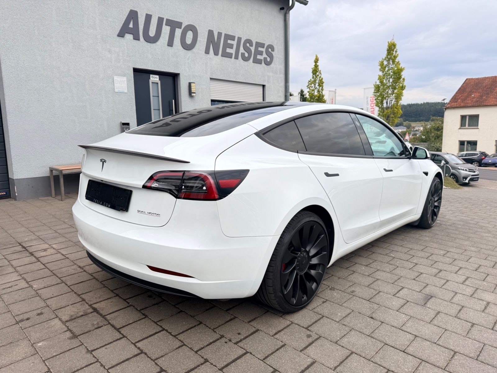 Tesla Model 3 Performance 20 Inch. RYZEN 1. Hand foto 3