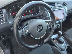 VW Tiguan Offroad 4Motion 2.0TSI 179PS LED Navi ACC