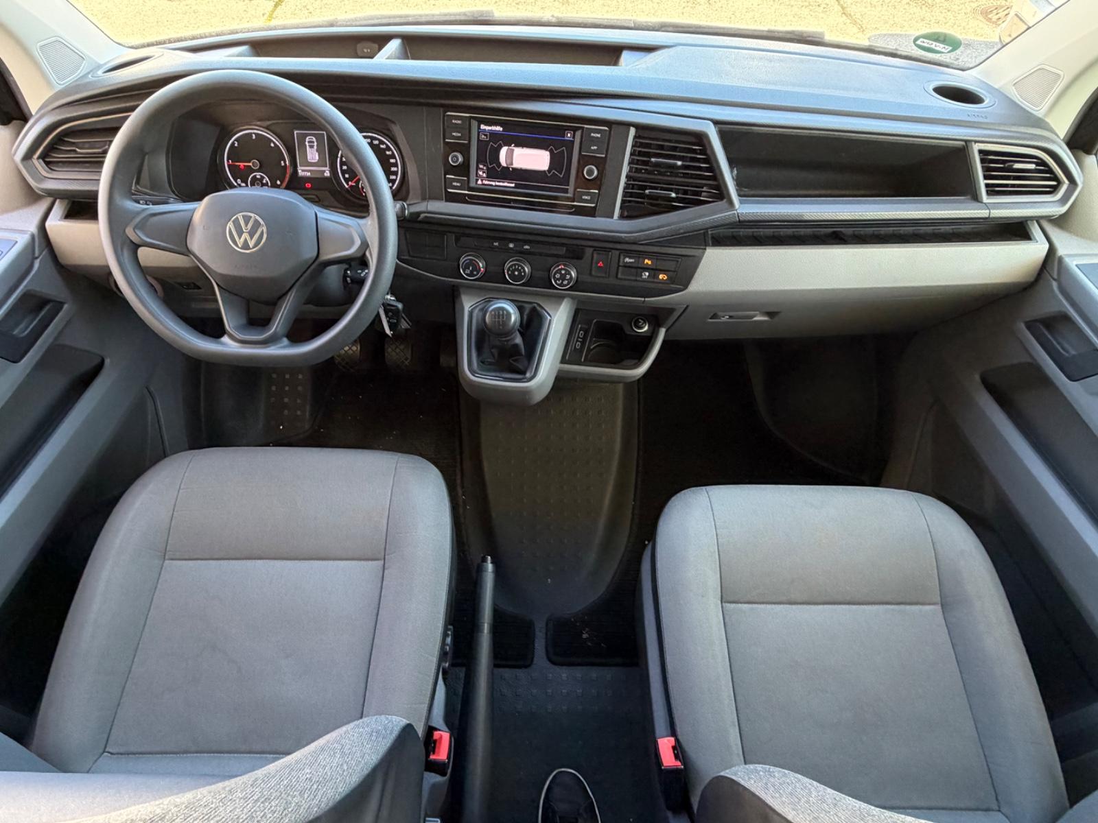 Volkswagen T6  9Sitzer