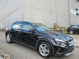 Mercedes-Benz GLA 180 GLA -Navi-AHK-PDC-8 x Alu-SHZ-2.Hand - Mercedes-Benz GLA-Class in Dortmund