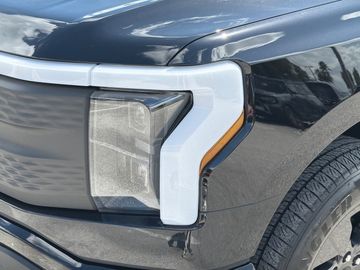 Ford F 150 Lightning Flash gr Batterie im Vorlauf+18