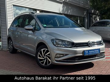 Volkswagen Golf - 1