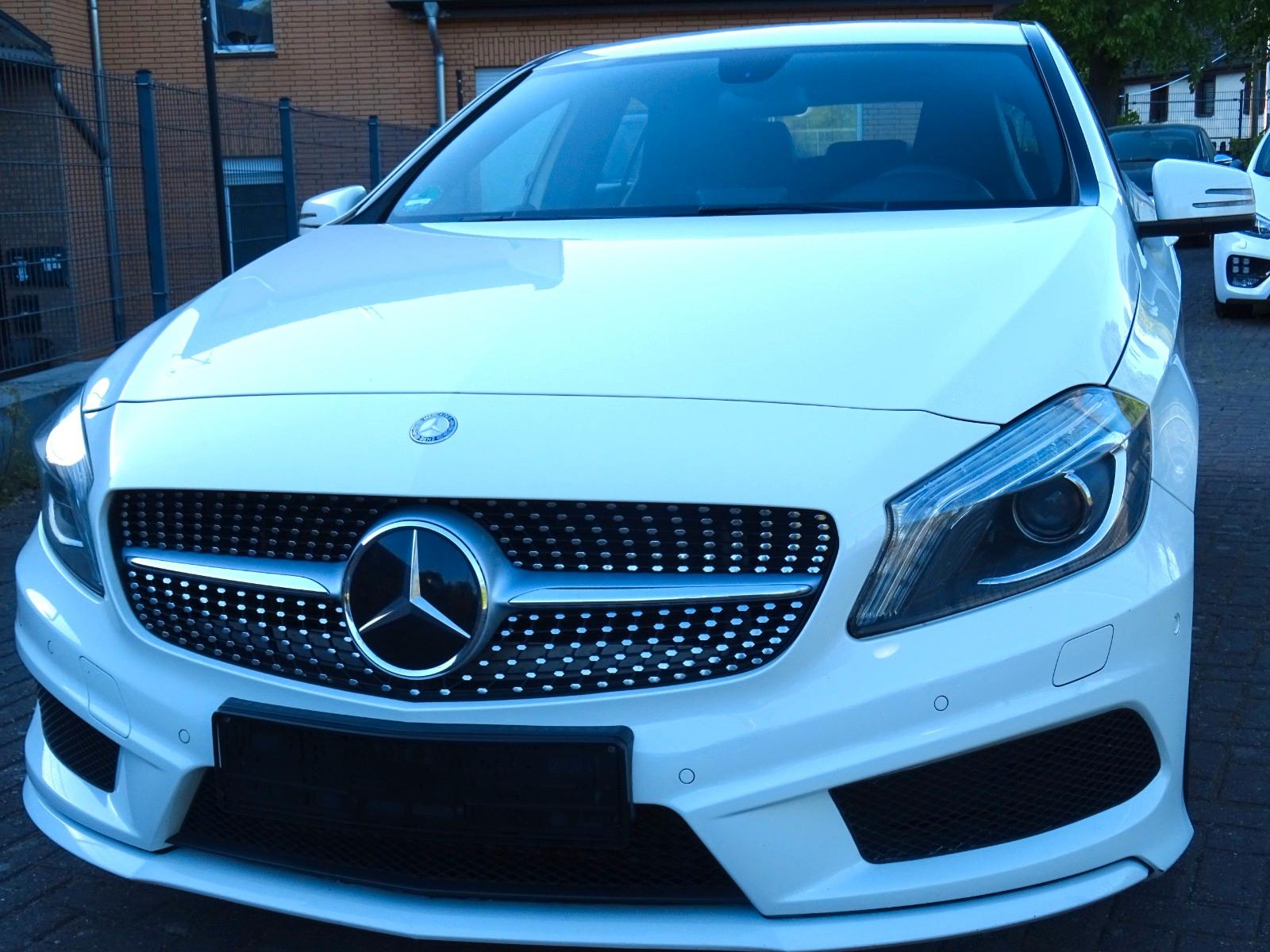 Mercedes-Benz A 180/ AMG Styling /Alcantara/Navi/Bi-Xenon/TOP!
