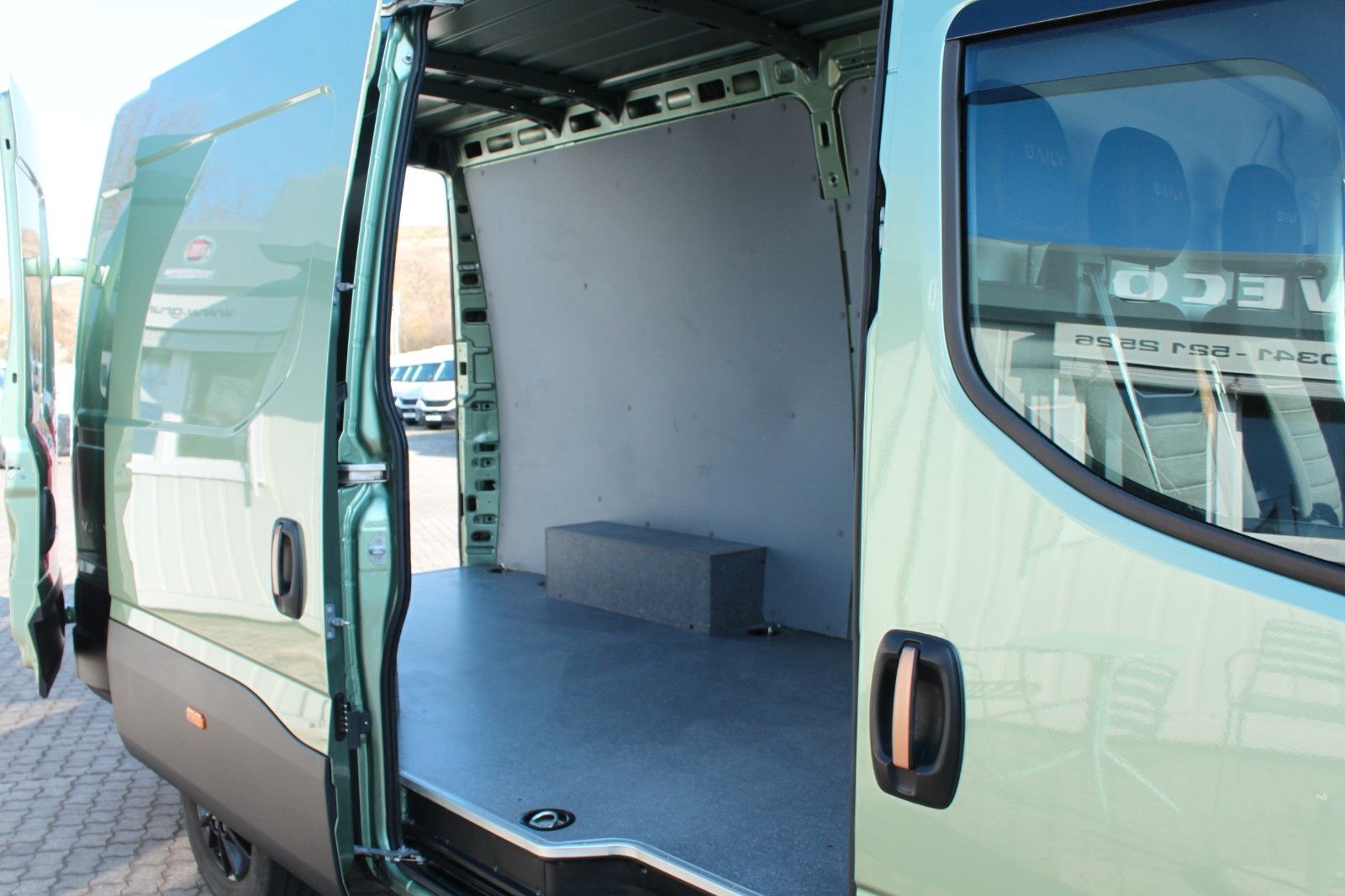 Fahrzeugabbildung Iveco Daily 35S18HA8