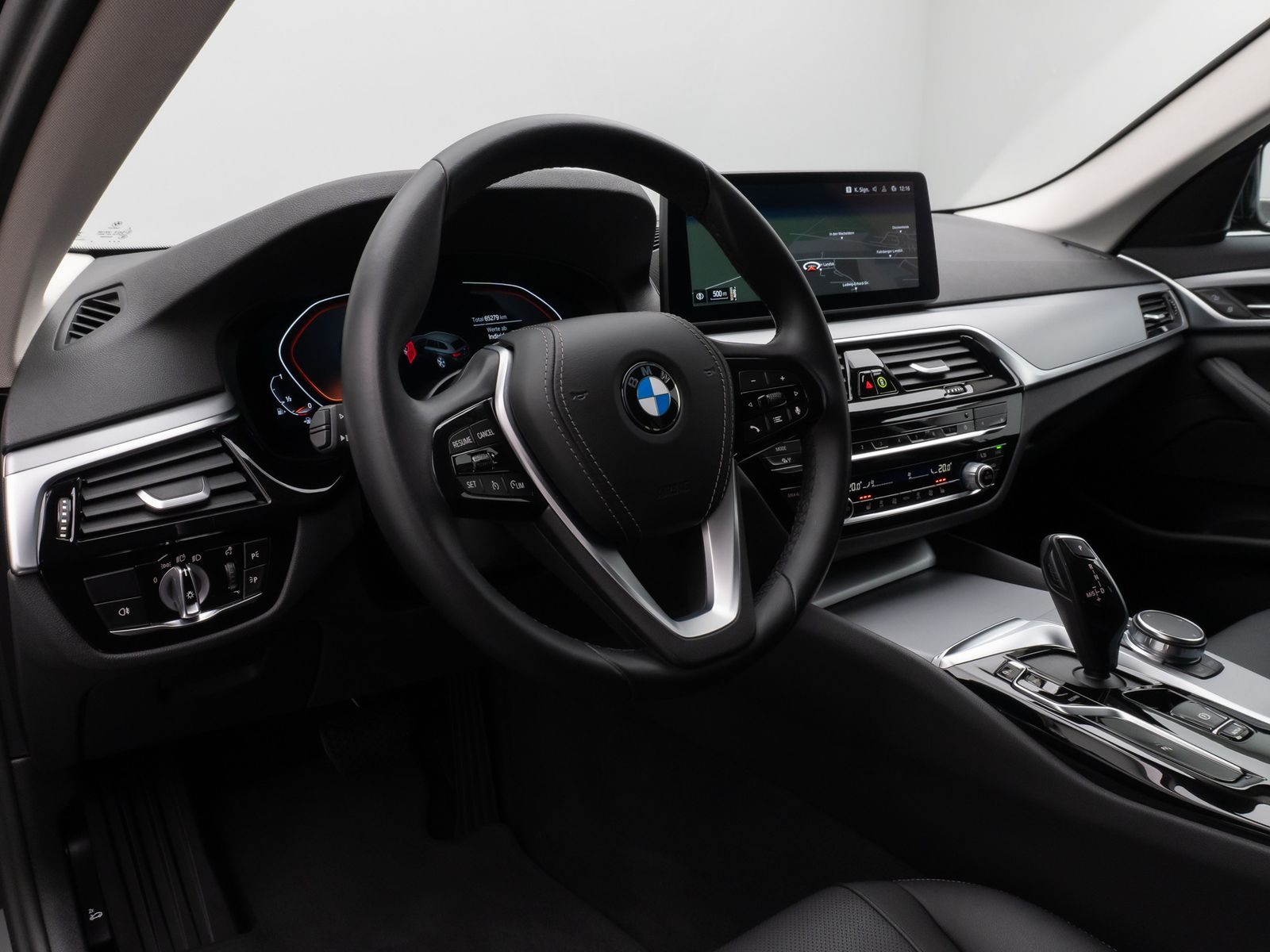 Fahrzeugabbildung BMW 530i Kamera DAB CockPitPro Leder Alarm LED