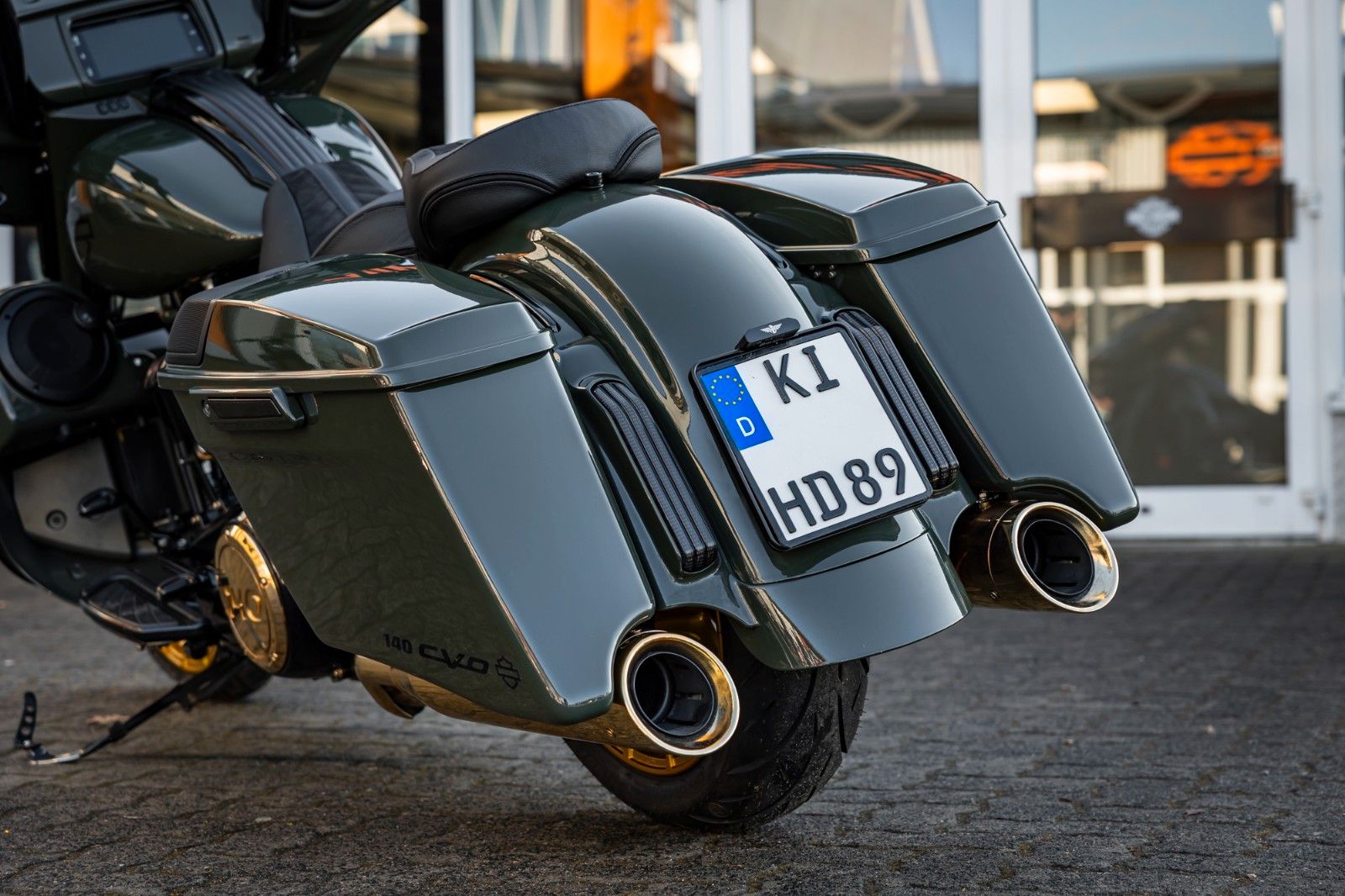 Fahrzeugabbildung Harley-Davidson CVO Street Glide FLHXSE 140 TORXSTER JEKILL&HYDE