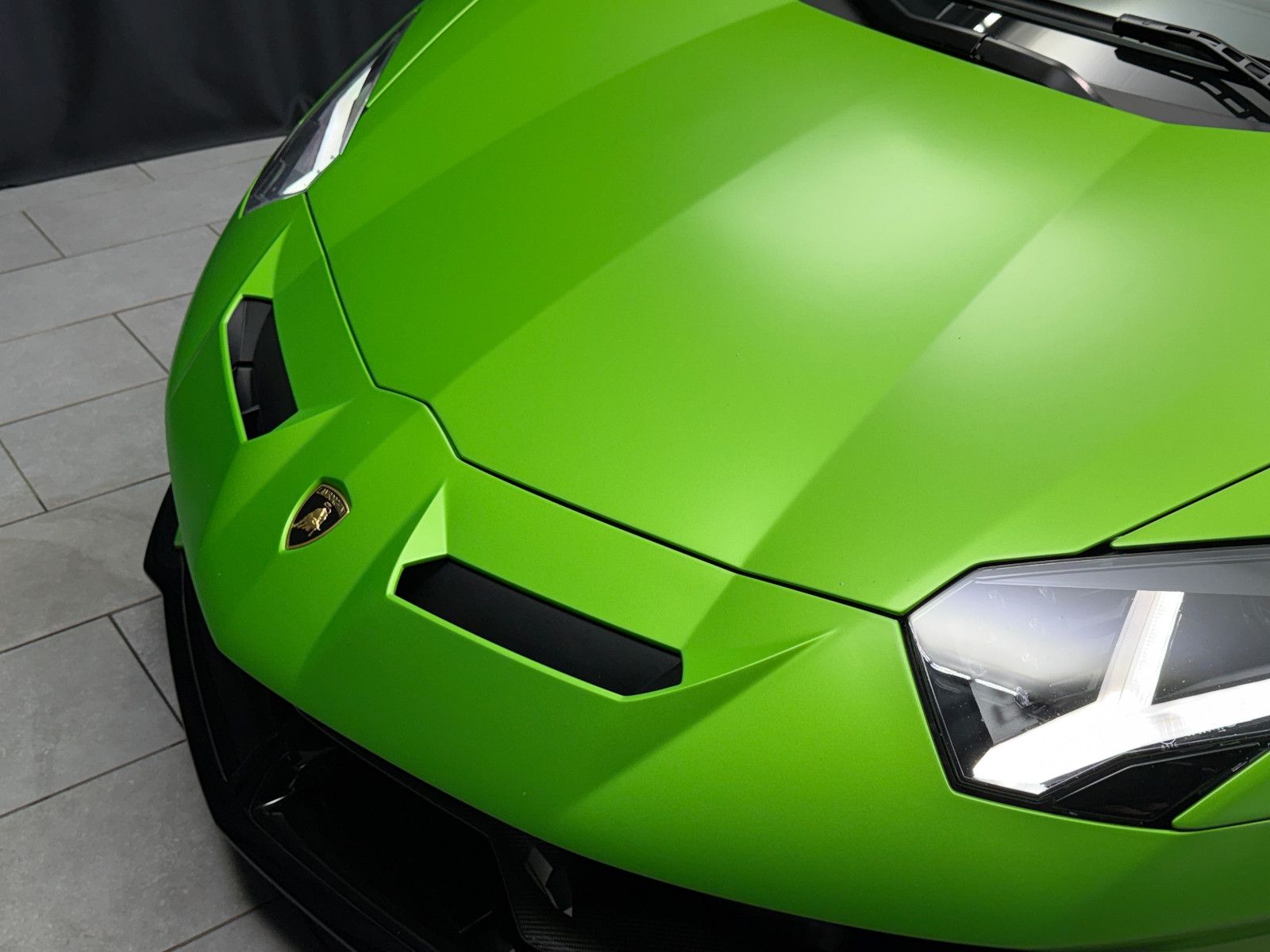 Fahrzeugabbildung Lamborghini Aventador SVJ | FULL CARBON|LIFT|SENSONUM|PPF|