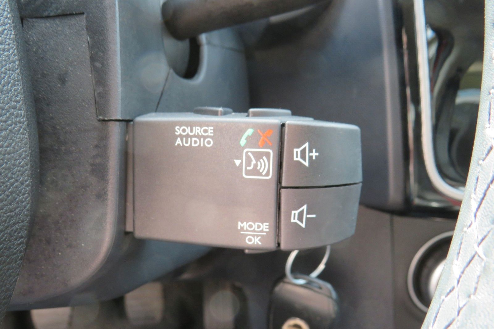 Fahrzeugabbildung Dacia Sandero Stepway NAVI SITZH. GRA PDC +KAMERA 1.HD
