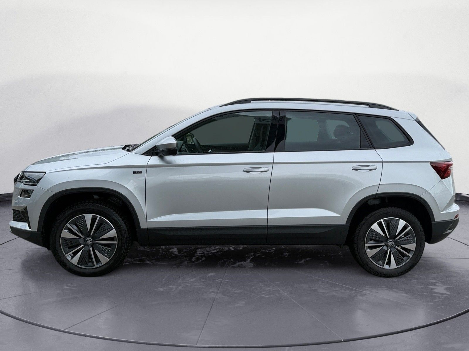Skoda Karoq 2.0 TDI DSG Selection Tour imagem 3