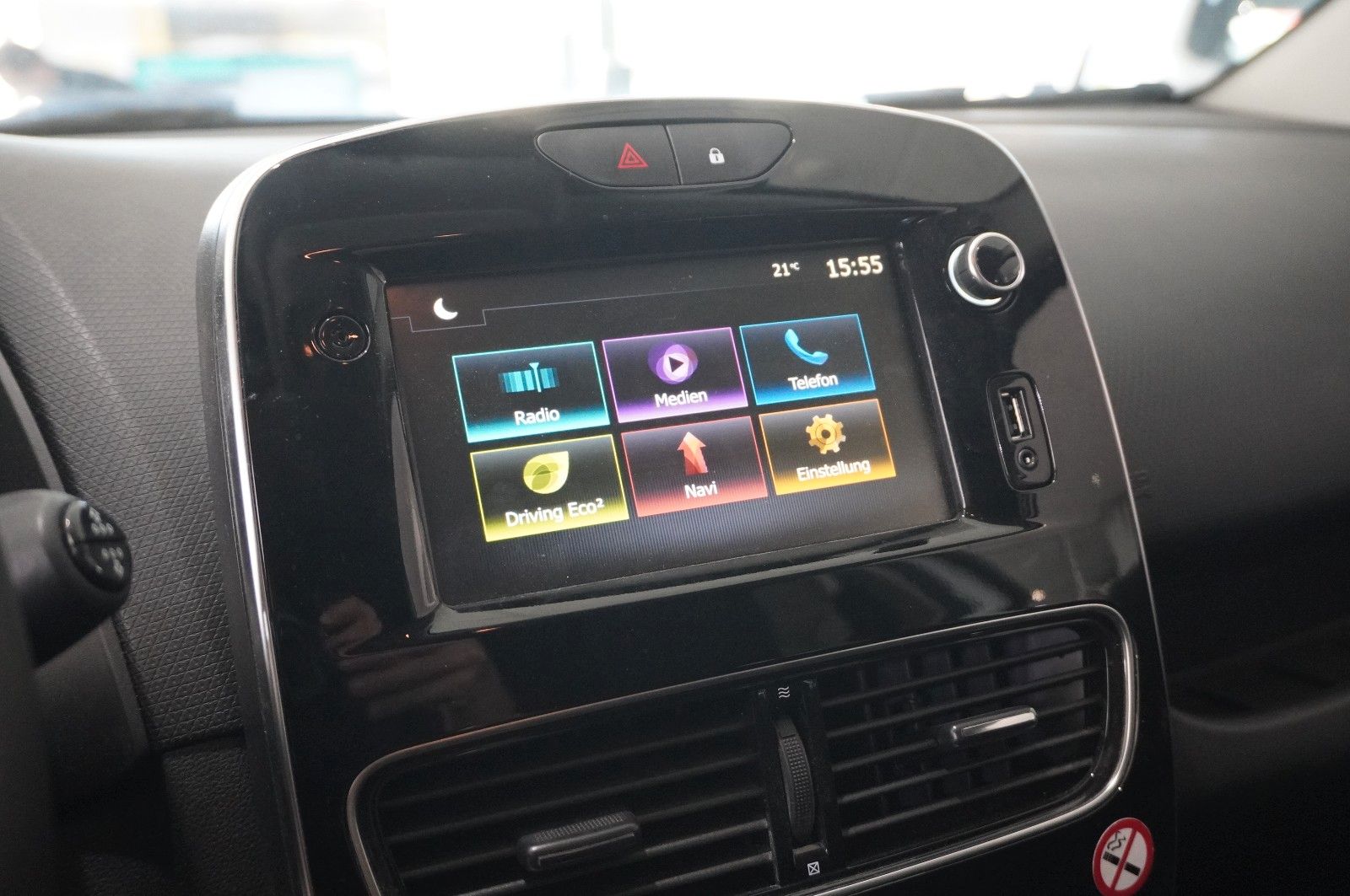 Fahrzeugabbildung Renault Clio IV Grandtour 0.9 TCE LIMITED NAVI/LED/DAB+