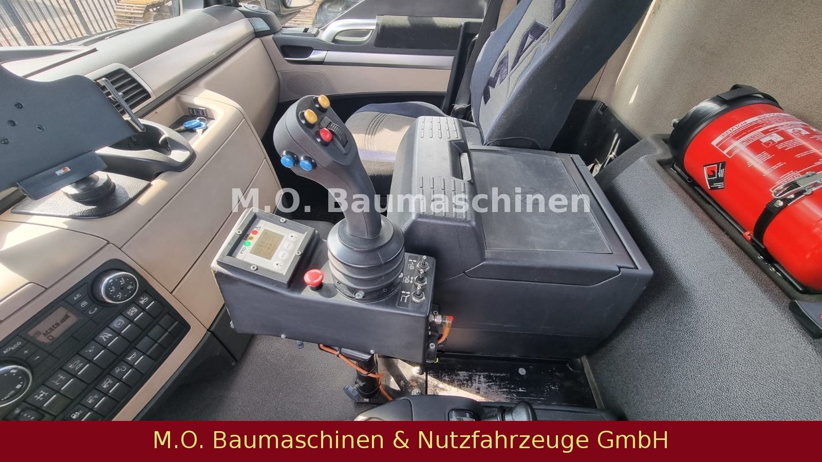 Fahrzeugabbildung MAN TGS 35.460/ Euro6/AC/8x4/Sobag B 26.59SK/