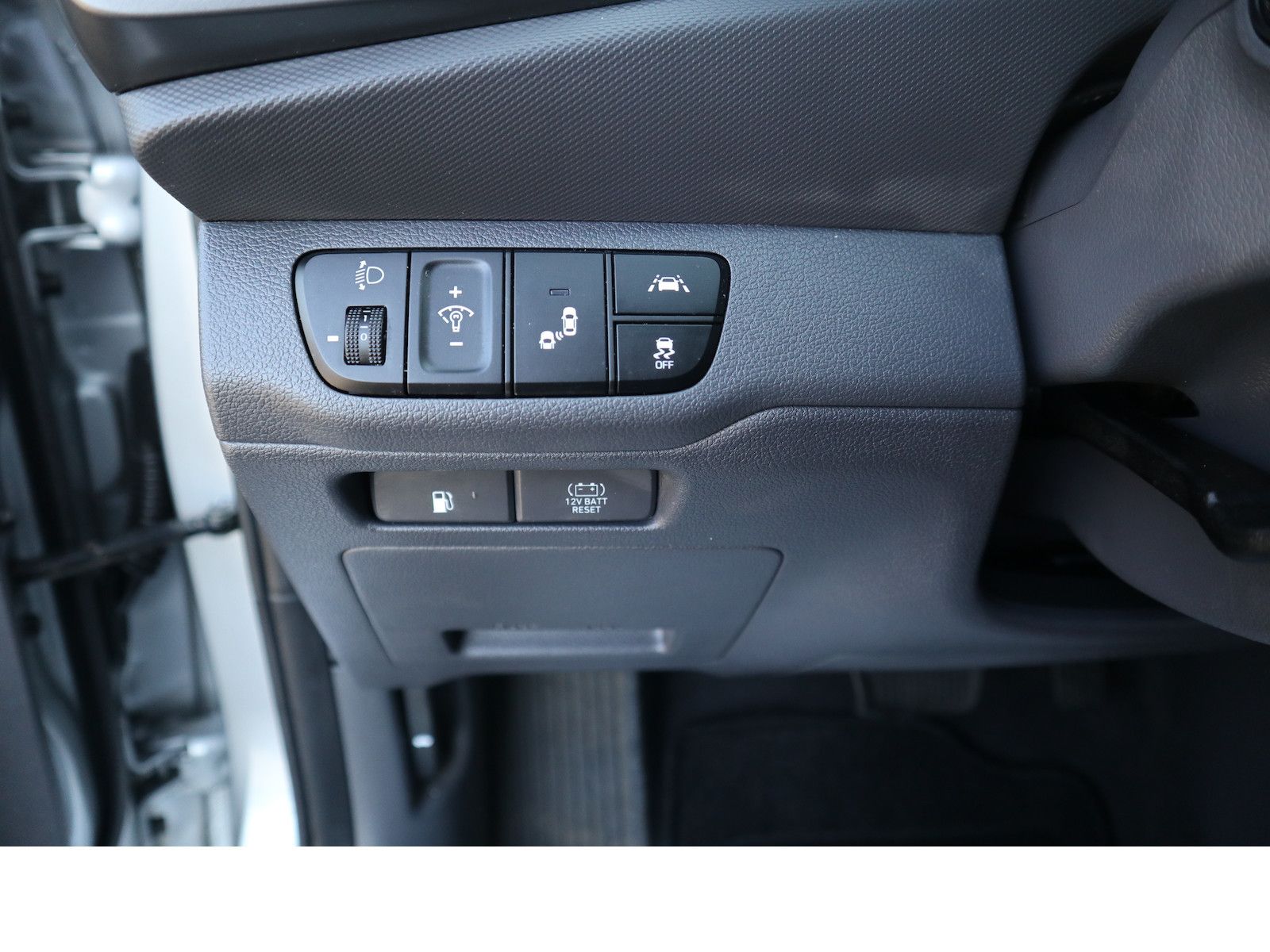 Fahrzeugabbildung Hyundai IONIQ Premium Hybrid Navi Scheckheftgepflegt