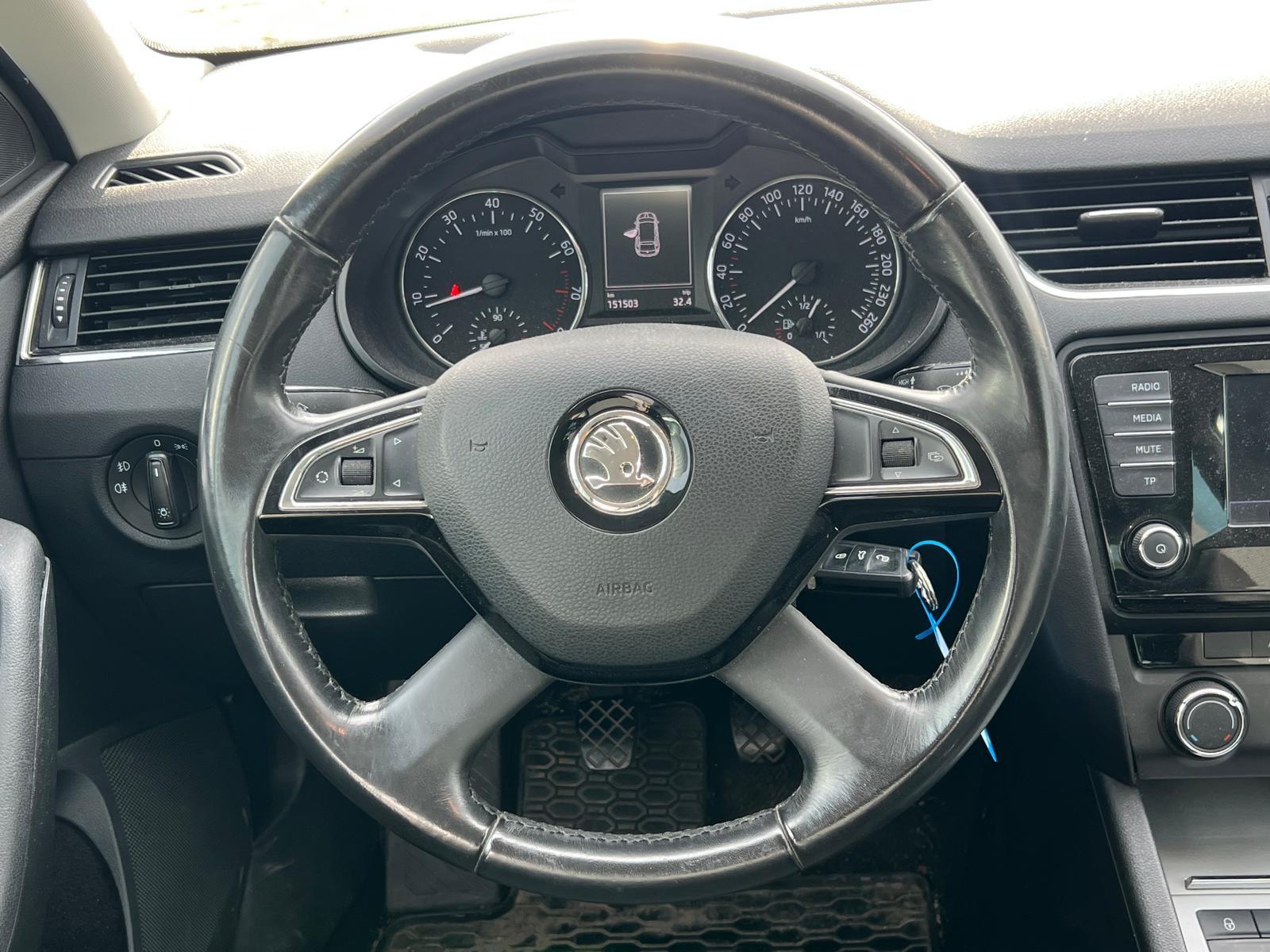 Skoda Octavia 2013 — photo 13