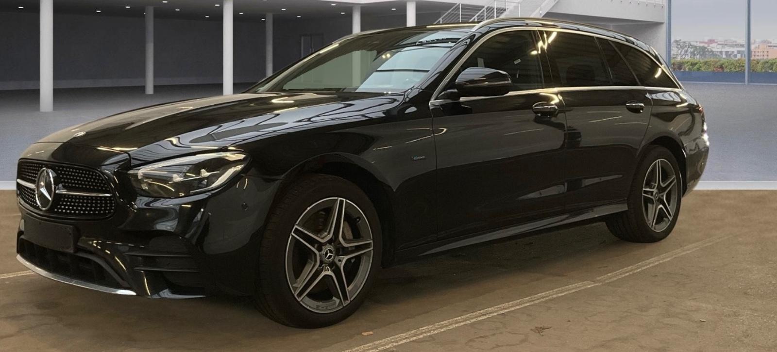 Mercedes-Benz T-Modell E 300 de 4Matic AMG LINE