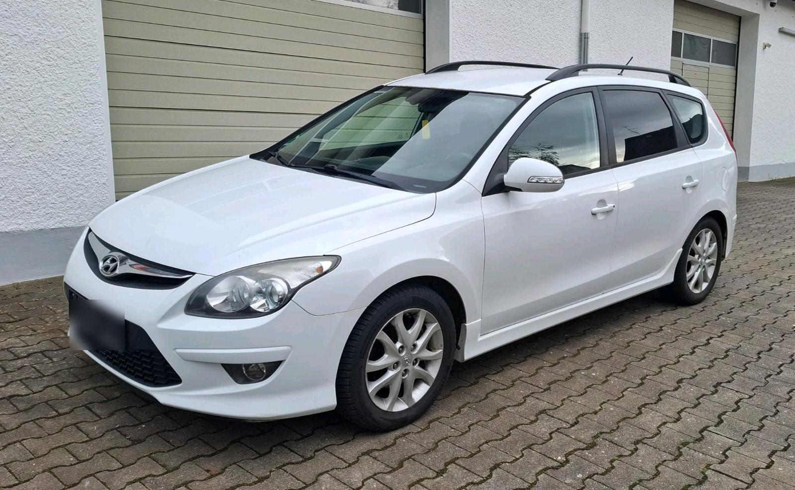 Hyundai i30, 2011