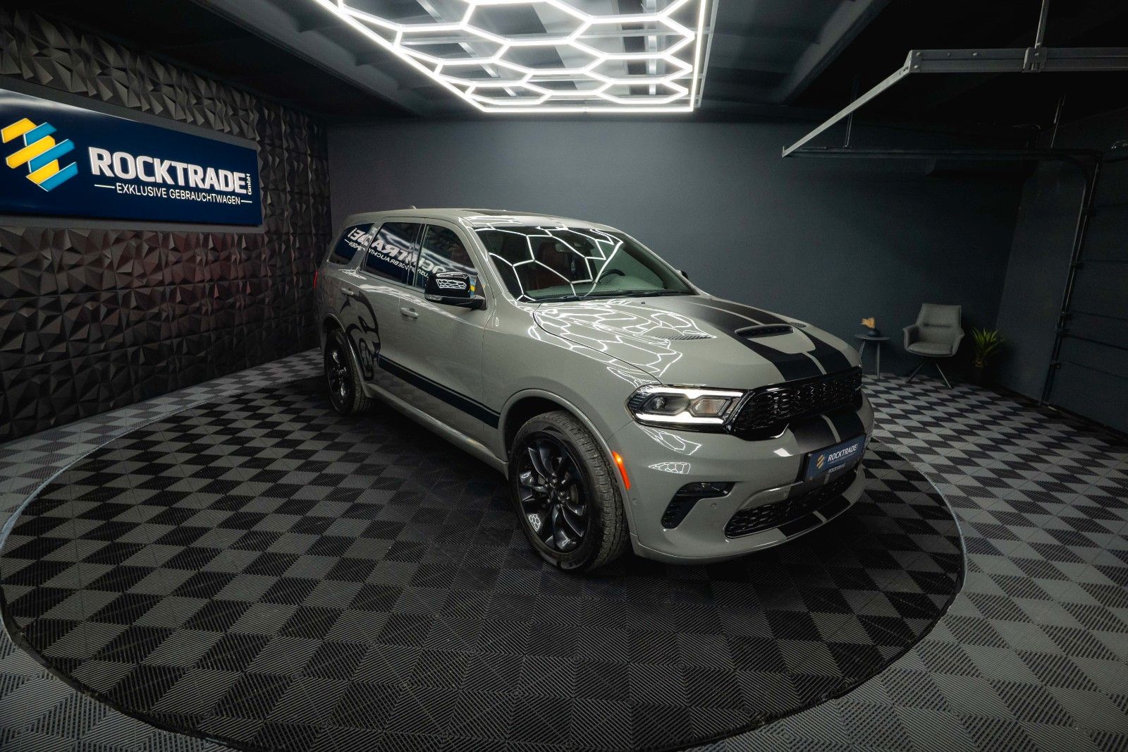 Fahrzeugabbildung Dodge Durango 5.7 V8 R/T 4x4 Night-Paket Modell 22 LED