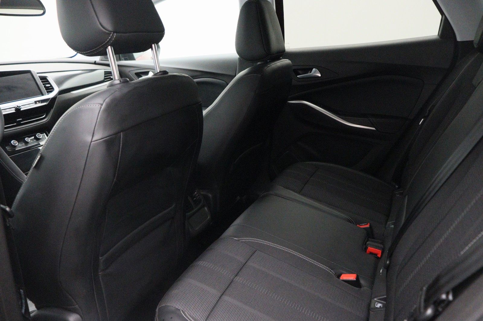 Fahrzeugabbildung Opel Grandland 1.2 GS-Line NAVI LED KAMERA