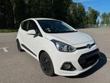 Hyundai  i10 FIFA World Cup Edition Top ausgestattet - Hyundai i10: Weiß
