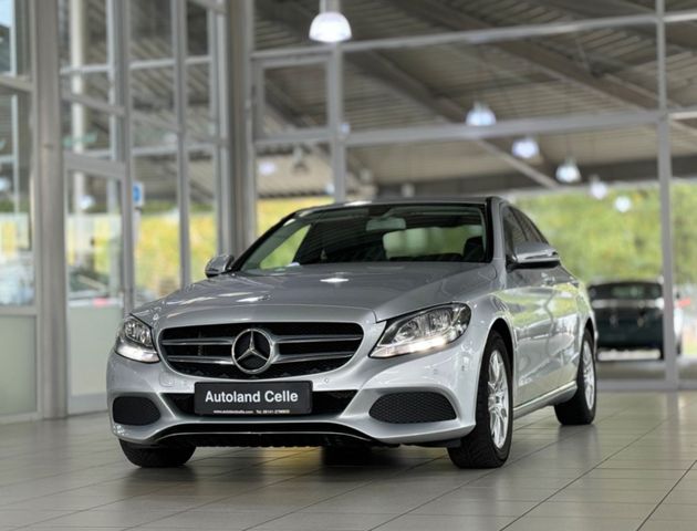 Mercedes-Benz C 180 C180 Lim. Avantgarde PDC Navi Sitzhzg Temp