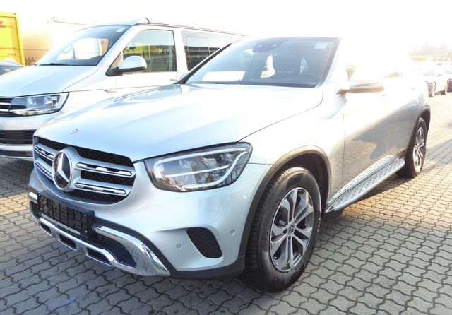 Mercedes-Benz GLC 200  4Matic Navi PDC Kamera LED 1Hd