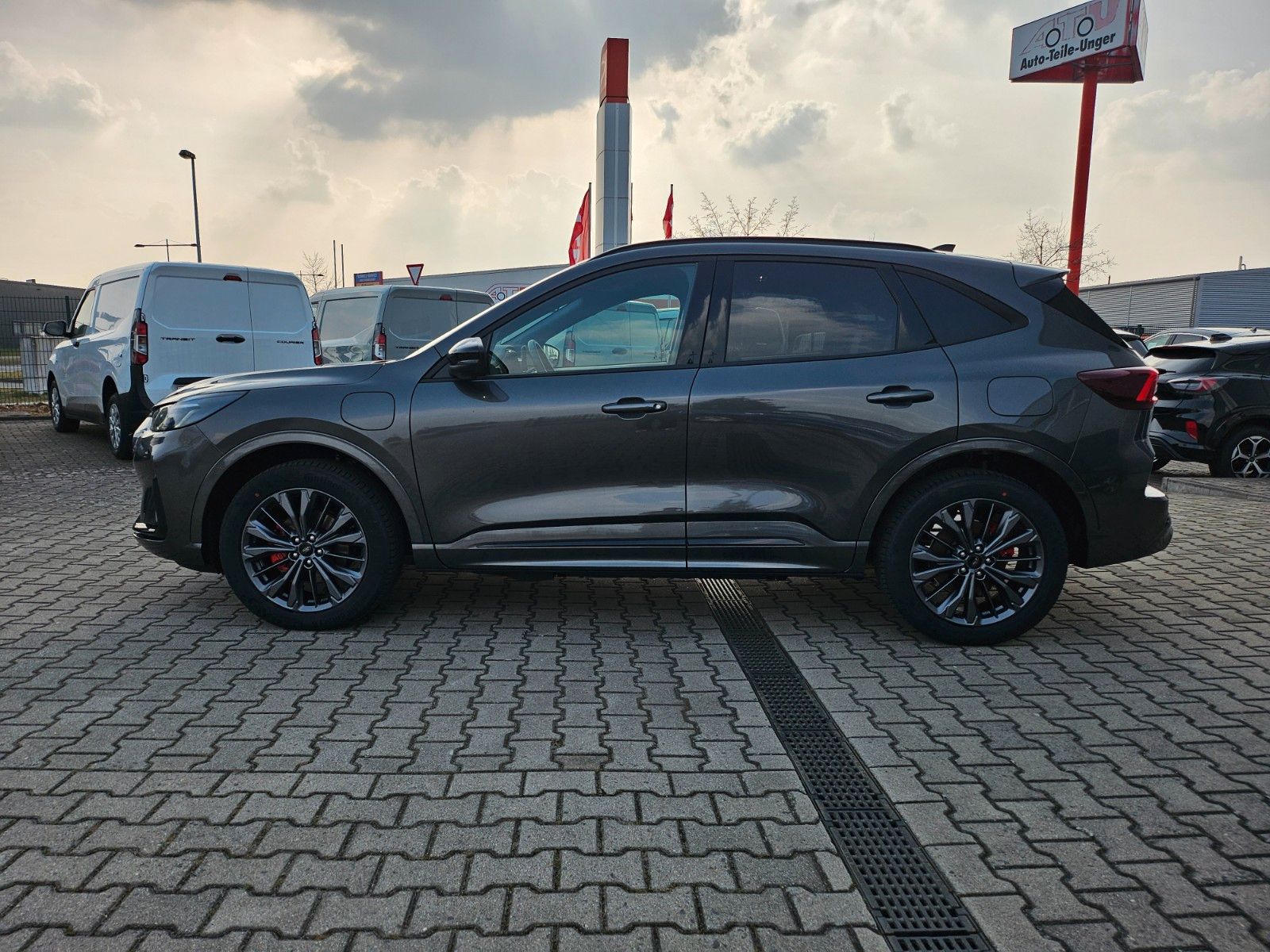 Fahrzeugabbildung Ford Kuga Plug-In Hybrid Sound Edition