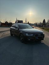 Audi A4 2.0 TDI (DPF) Ambiente Avant / 8- Fach / S-H - Behindertengerechte Audi A4