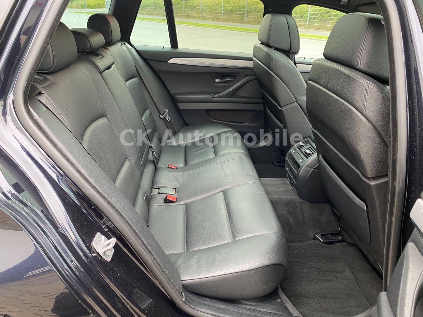 Fahrzeugabbildung BMW 530 d Touring M Sport/Navi/Leder/Pano/Bi-Xenon