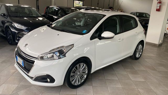 Peugeot 208 PureTech 82 5p. GPL Allure