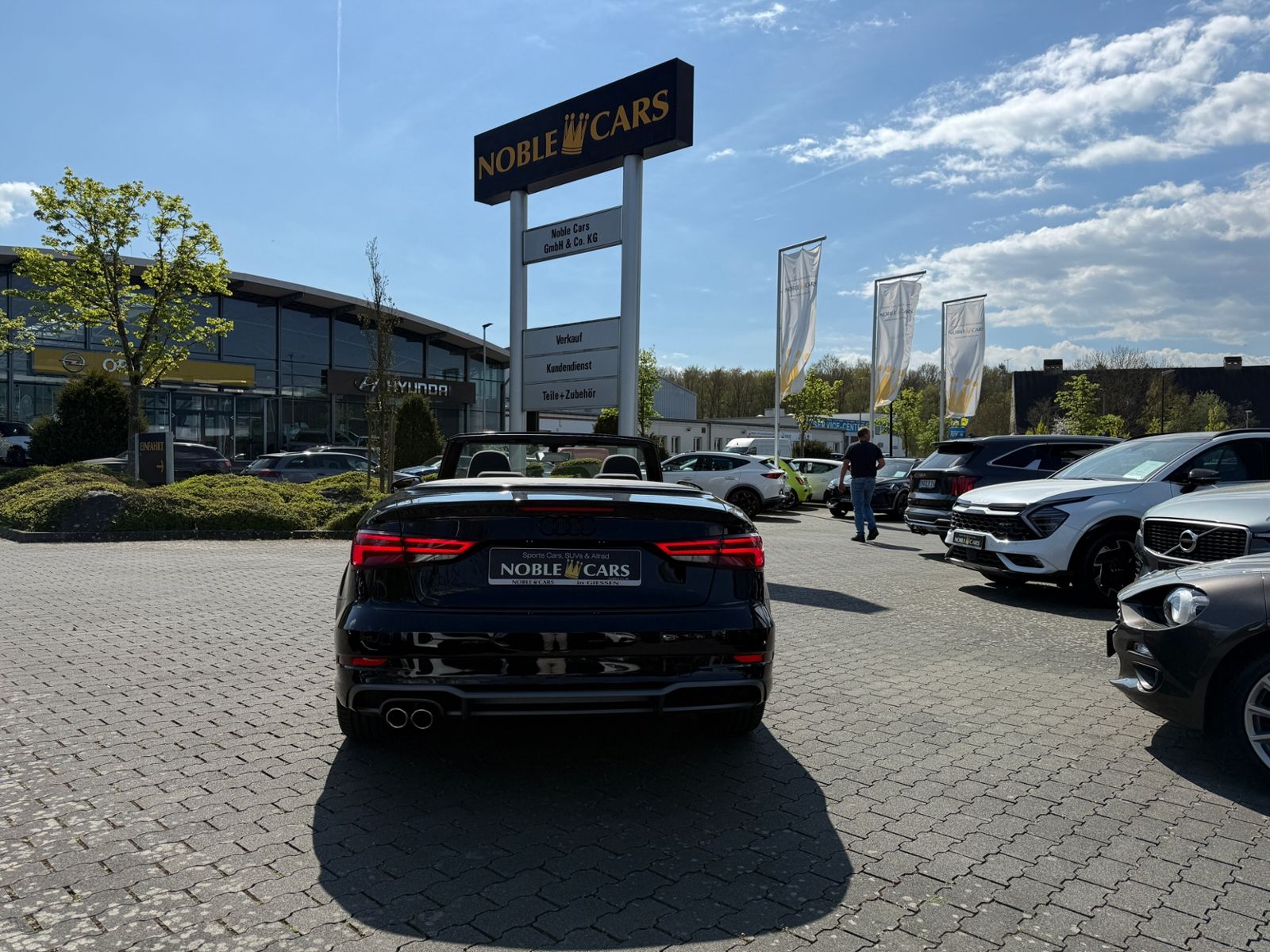 Fahrzeugabbildung Audi A3 Cabriolet 35 TFSI S line B&O ACC LED