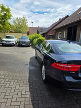 Jaguar XE E-Performance 163PS Prestige Automatik Pr... - gebrauchte Jaguar XE aus dem Jahr 2017