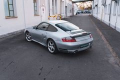 Fahrzeugabbildung Porsche 996 Turbo Coupé  *Schalter / Schalensitze*