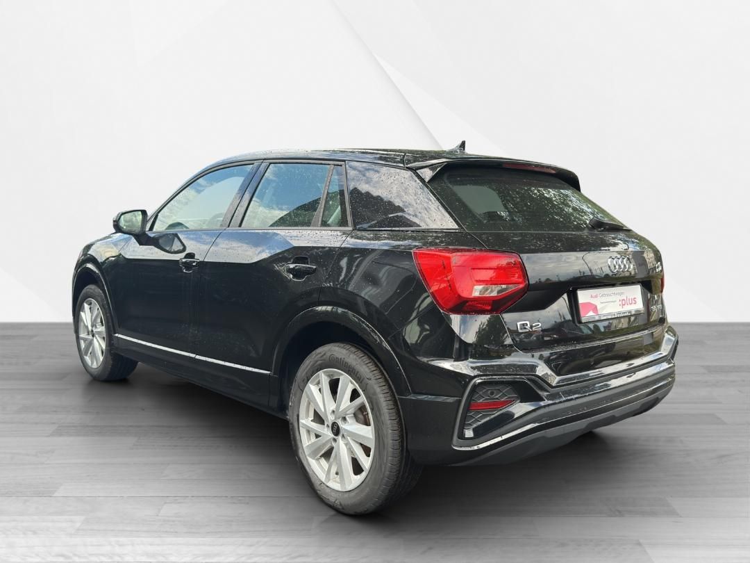 Fahrzeugabbildung Audi Q2 S line 35 TFSI S tronic Fahren Parken Leder