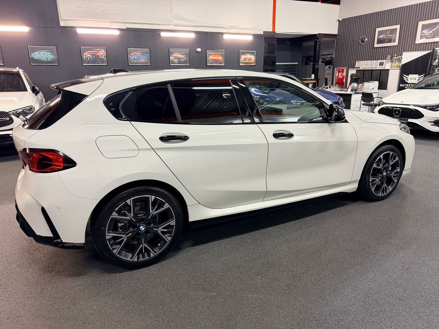 BMW 120 M Sport LED/DRIVING ASSIST/PDC/KAMERA/18" foto 11