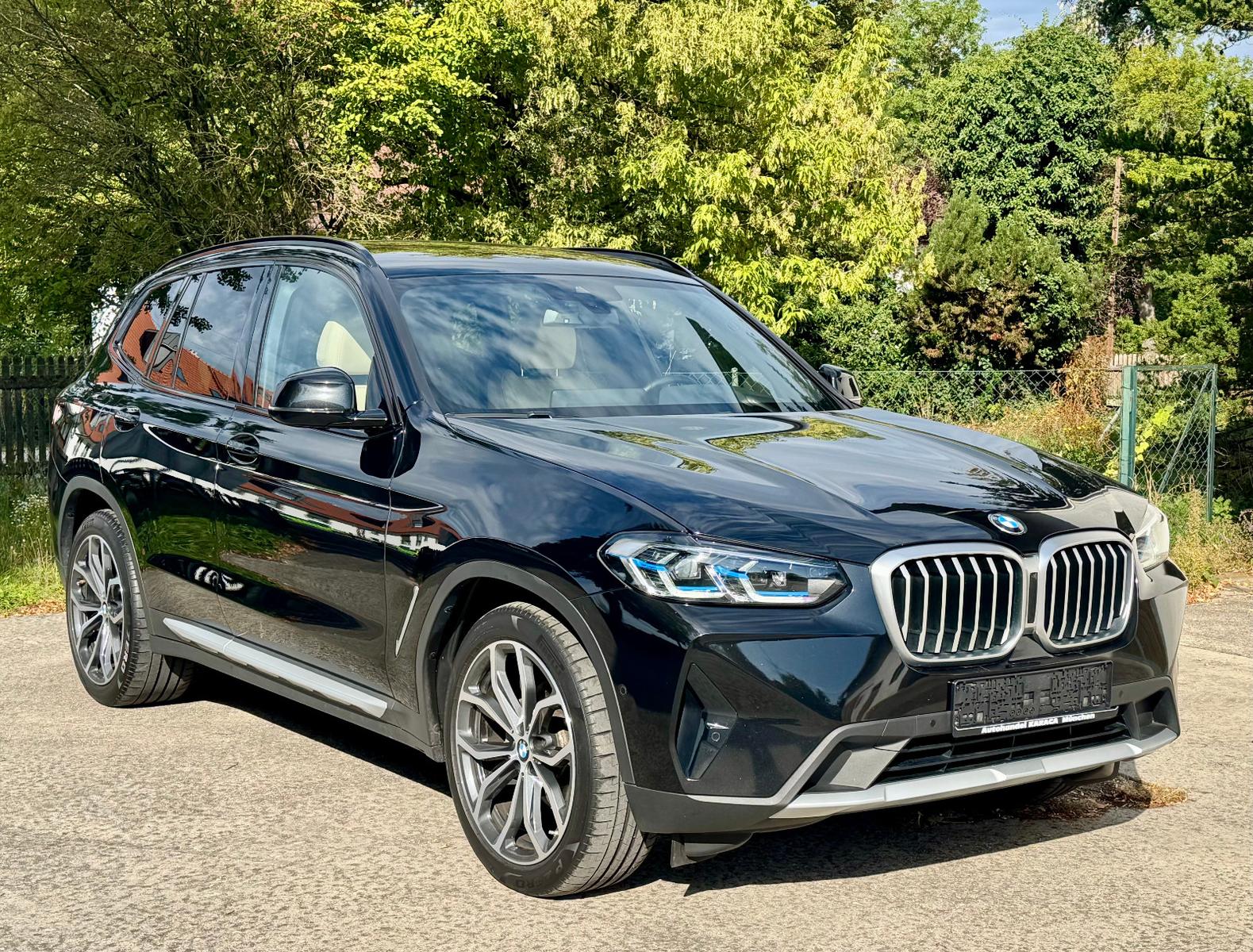 BMW X3 xDrive 20d Aut. AHK RFK HeadUp Memory LASER