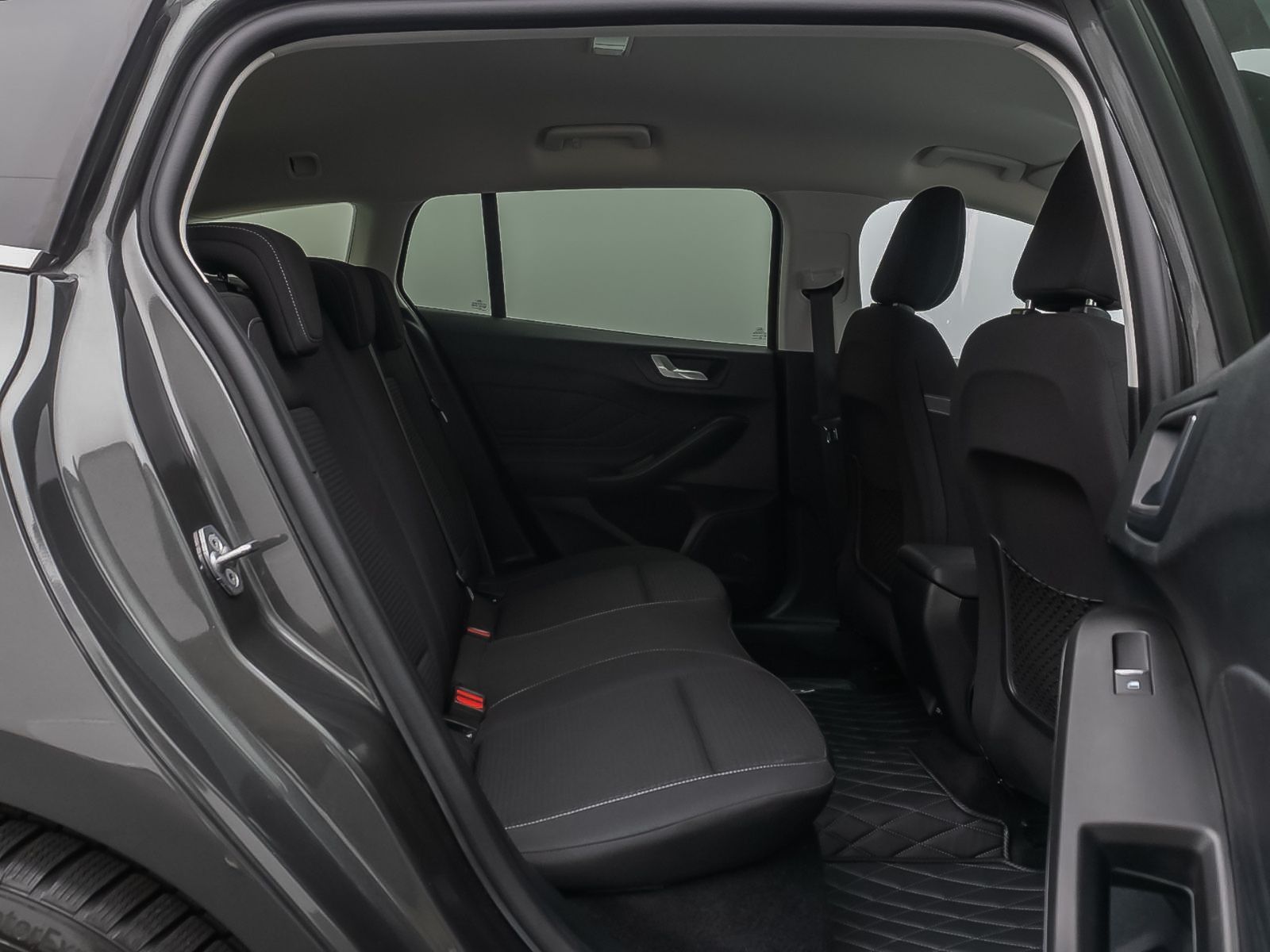 Fahrzeugabbildung Ford Focus Turnier Cool & Connect Kamera AHK Tempomat