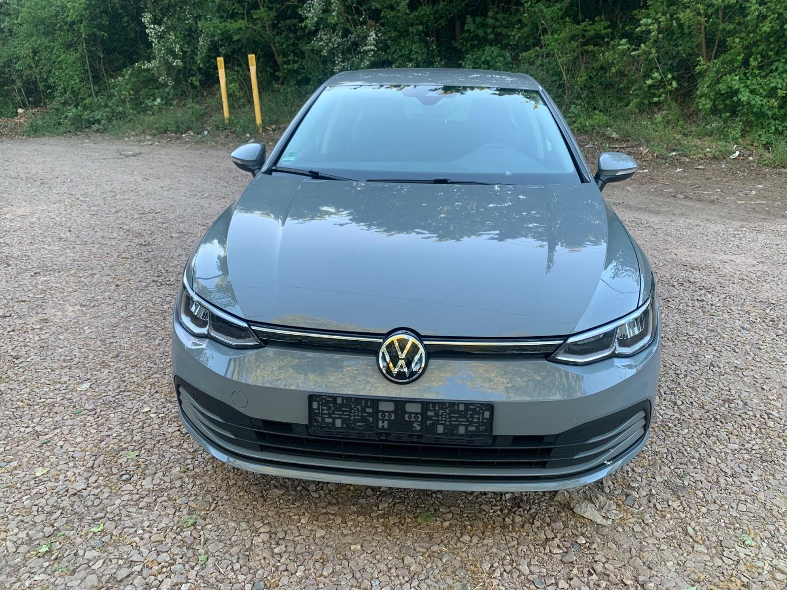 Volkswagen Golf VIII Lim. Life eTSI