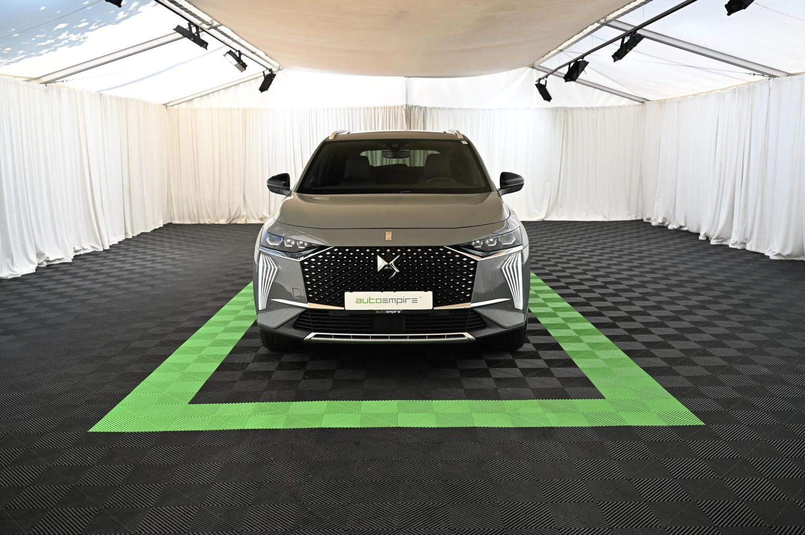 DS Automobiles DS7 Crossback 1.6 E-TENSE 225 Rivoli NEW 58.000  imagem 3