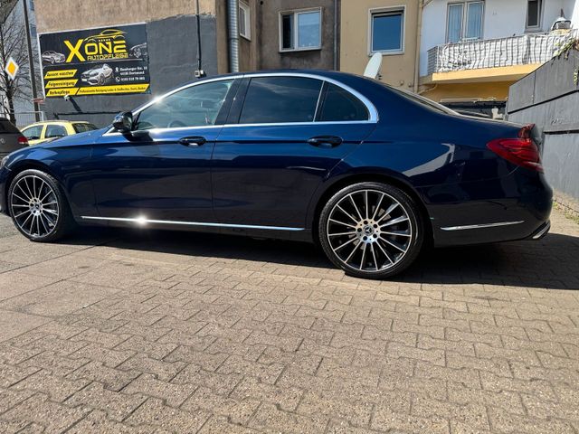 MERCEDES-BENZ Auto Mercedes  Benz E350 gepflegter Zustand